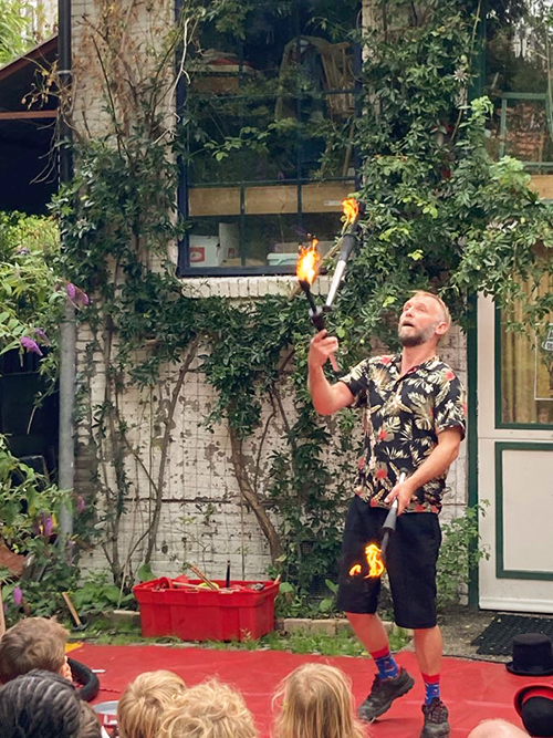 EL BARTASTICO EN DE CIRCUSKOFFER